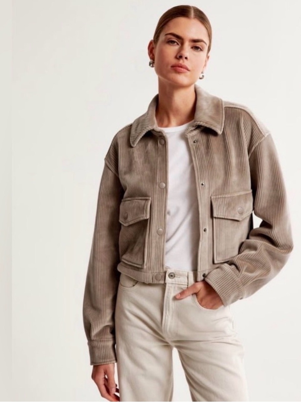 Abercrombie & Fitch cropped corduroy velour shirt jacket